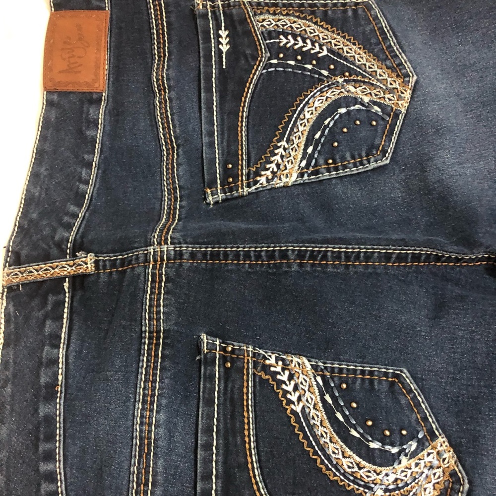 Ariya Jeans Size 18
